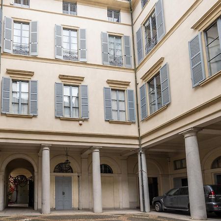 Nerino House, Elegante E Tranquillo Appartamento A 5 Minuti Dal Duomo Milano Ngoại thất bức ảnh