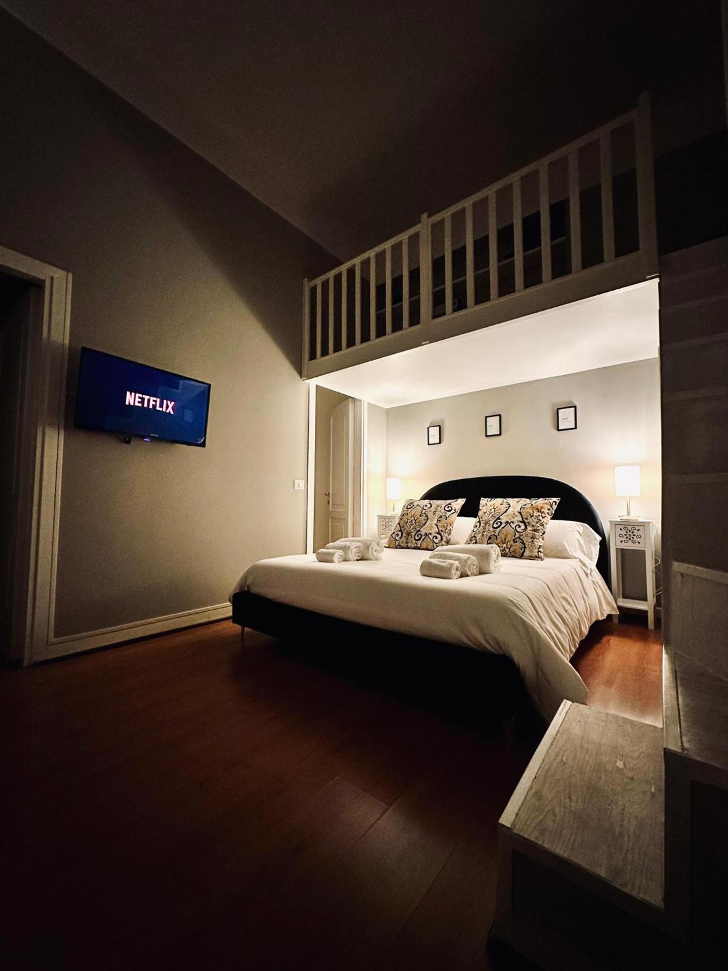 Nerino House, Elegante E Tranquillo Appartamento A 5 Minuti Dal Duomo Milano Ngoại thất bức ảnh